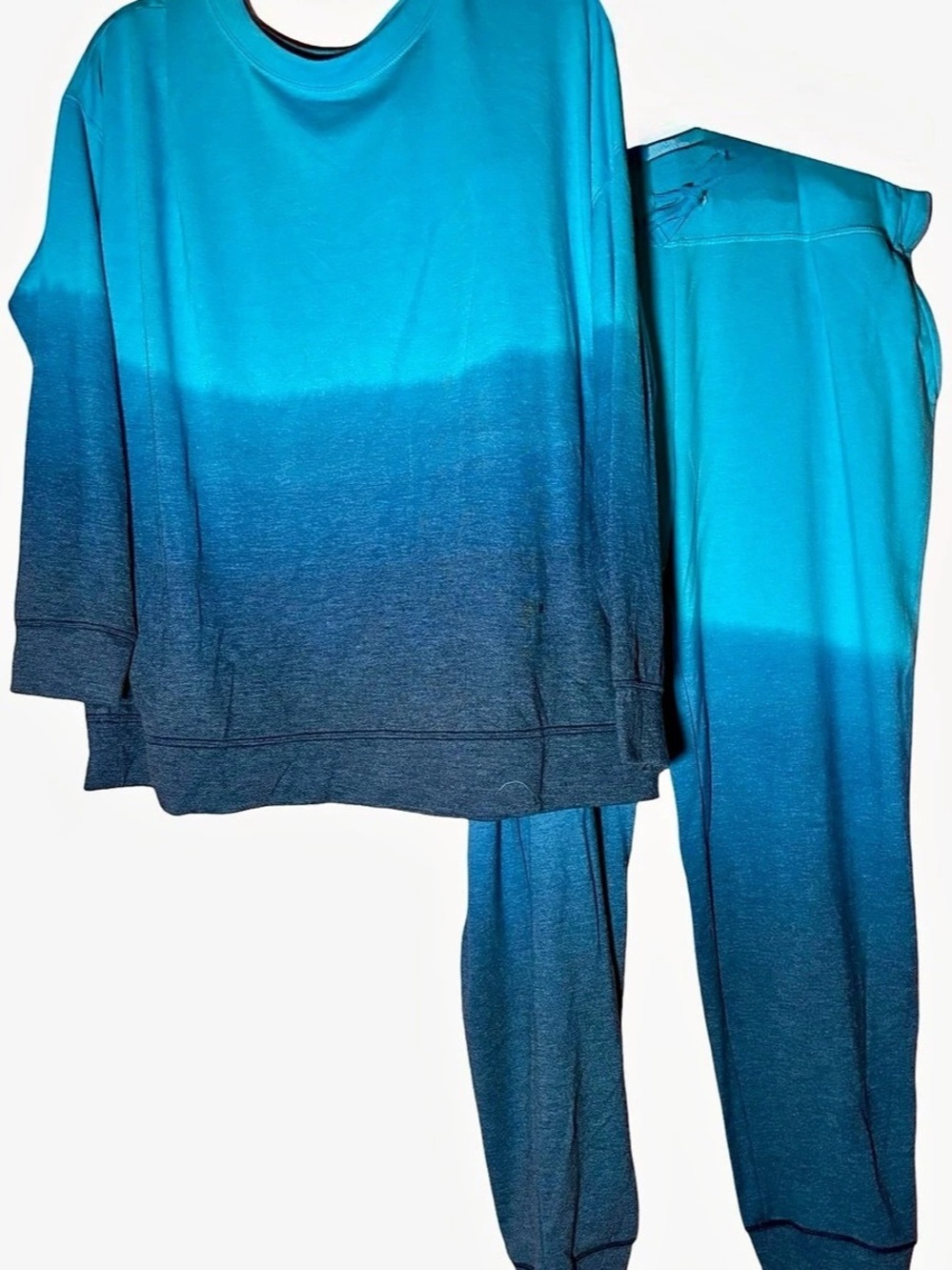 Style & Co. Ombré Blues Shirt & Jogger Set. Size Petite XL. Like New.